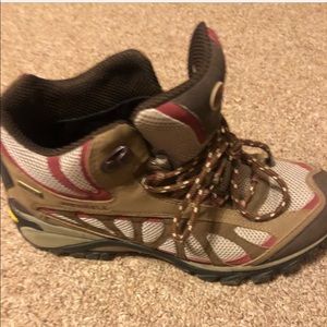 Merrell siren ventilator mid